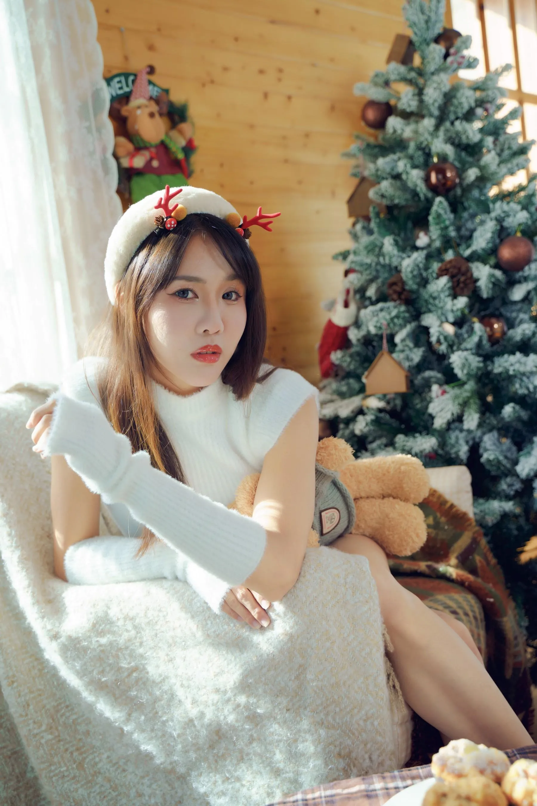 [YITUYU艺图语]2021.12.21 圣诞少女 lin [42P]插图1